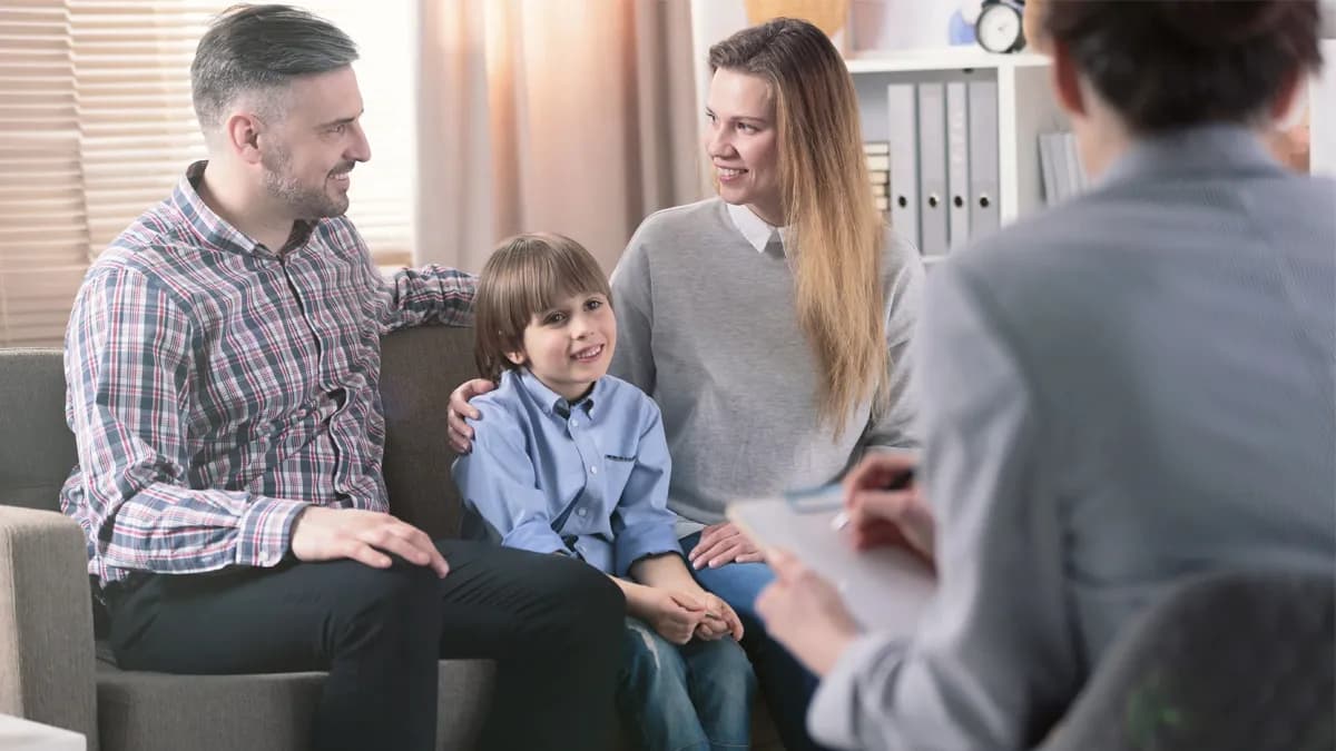 Kronik hastalıklar ve sağlık sigortası - doktor hasta görüşmesi