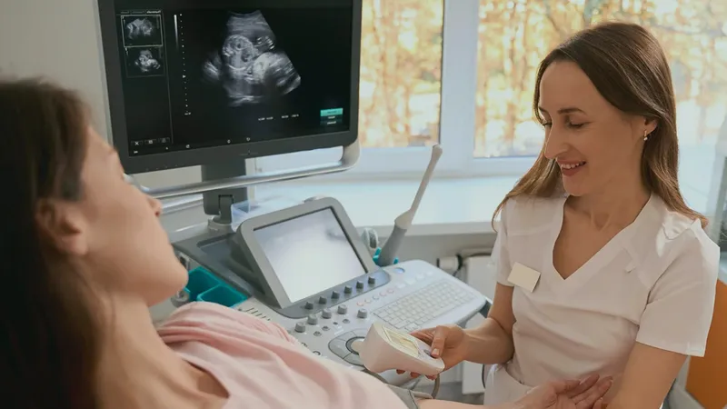 Epidural Anestezi ve Ağrısız Doğum: Doğum Sigortası Kapsamında Teminat Rehberi